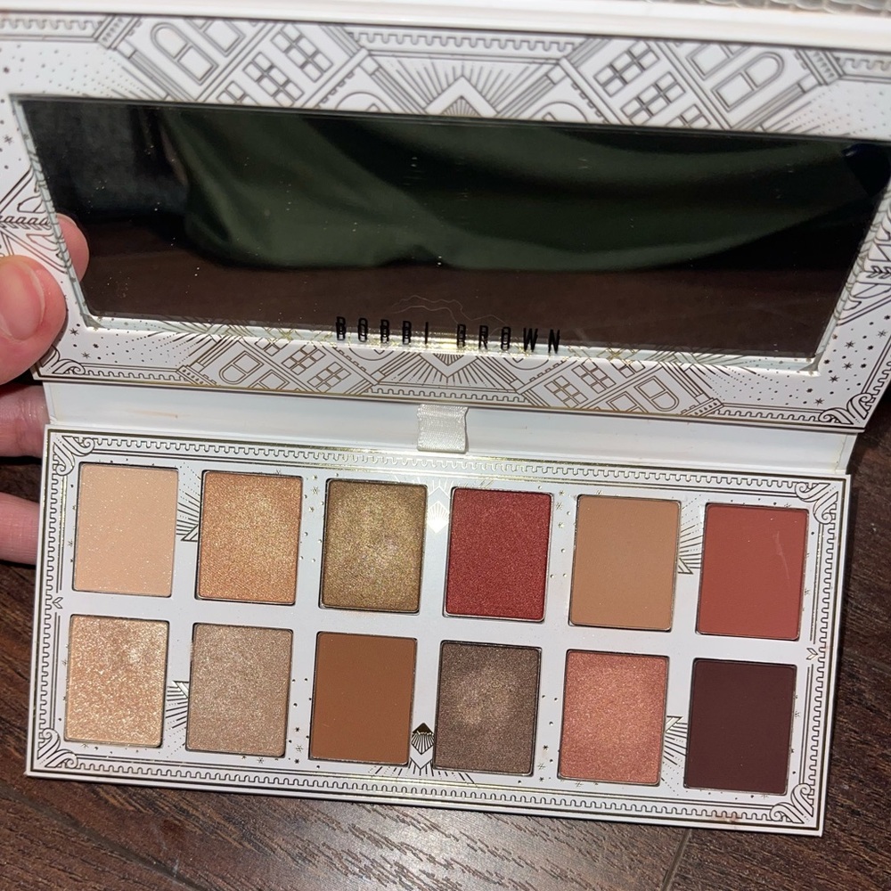 Bobbi Brown Golden Illusion Eye Shadow Palette
